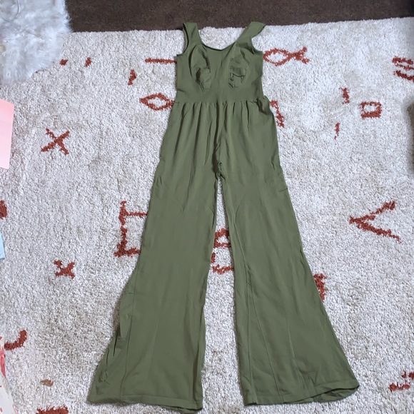 NWOT- Free People MVMT The Class- Good Karma Flare Onesie- Army Green- XL Tall - Picture 2 of 14
